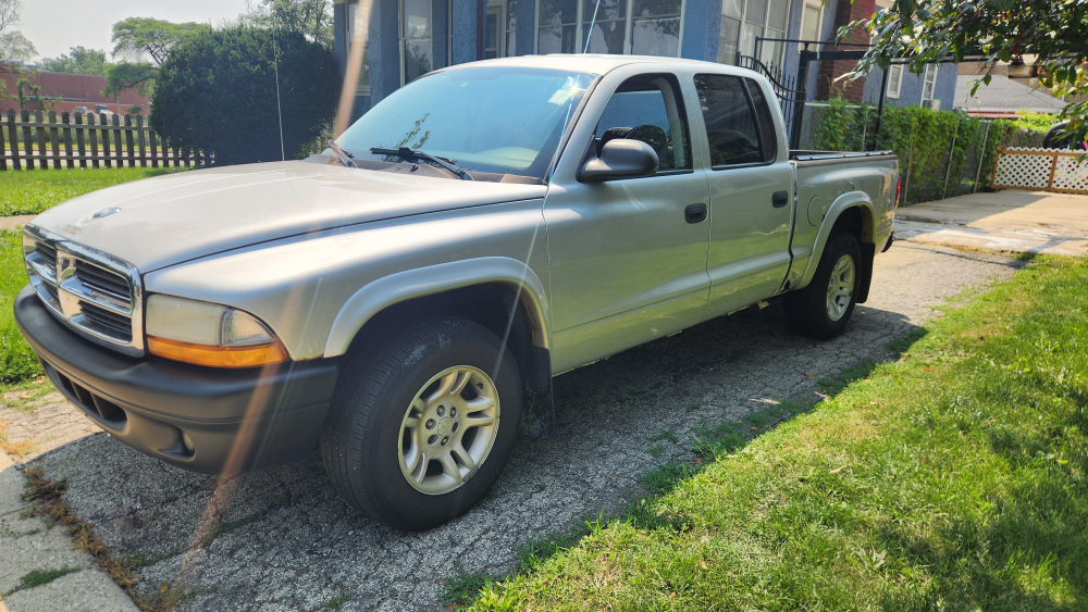 Dodge Dakota SLT 4x2 Truck