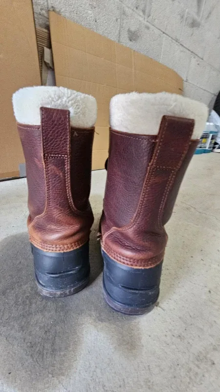 Baffin Leather Boots - Size 9 thumbnail
