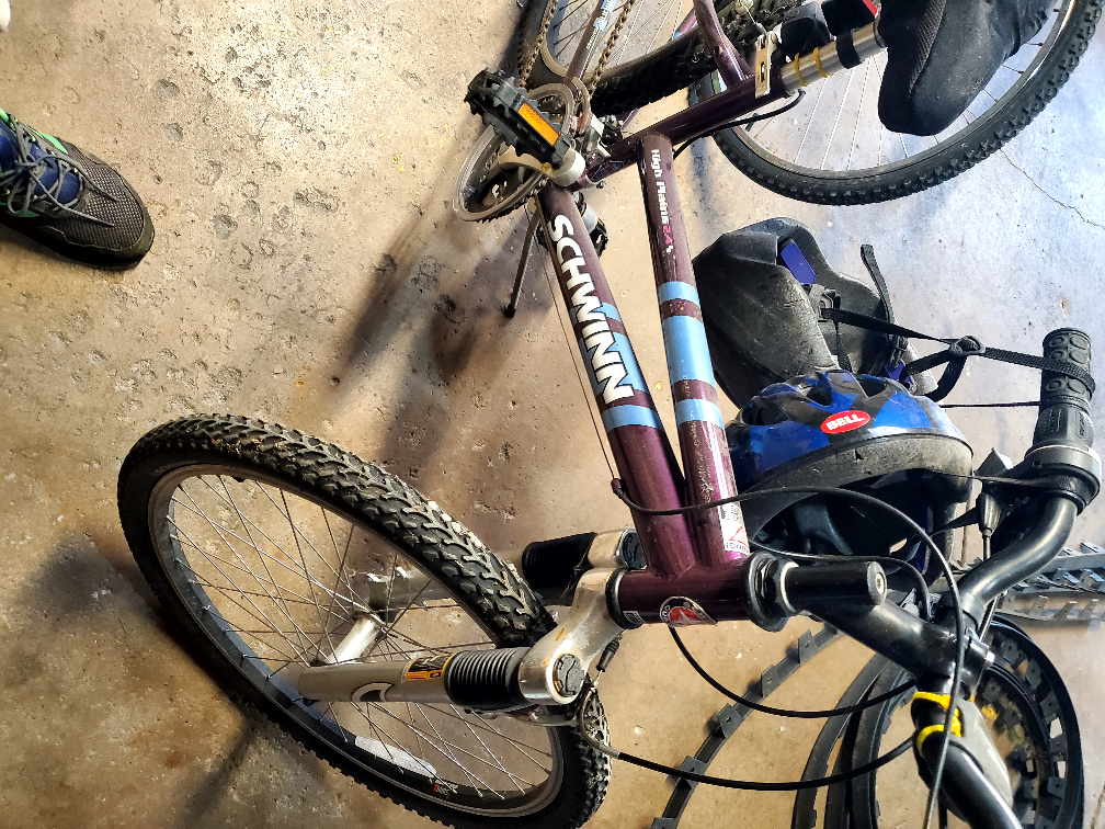 3 Schwinn bikes - photo 5