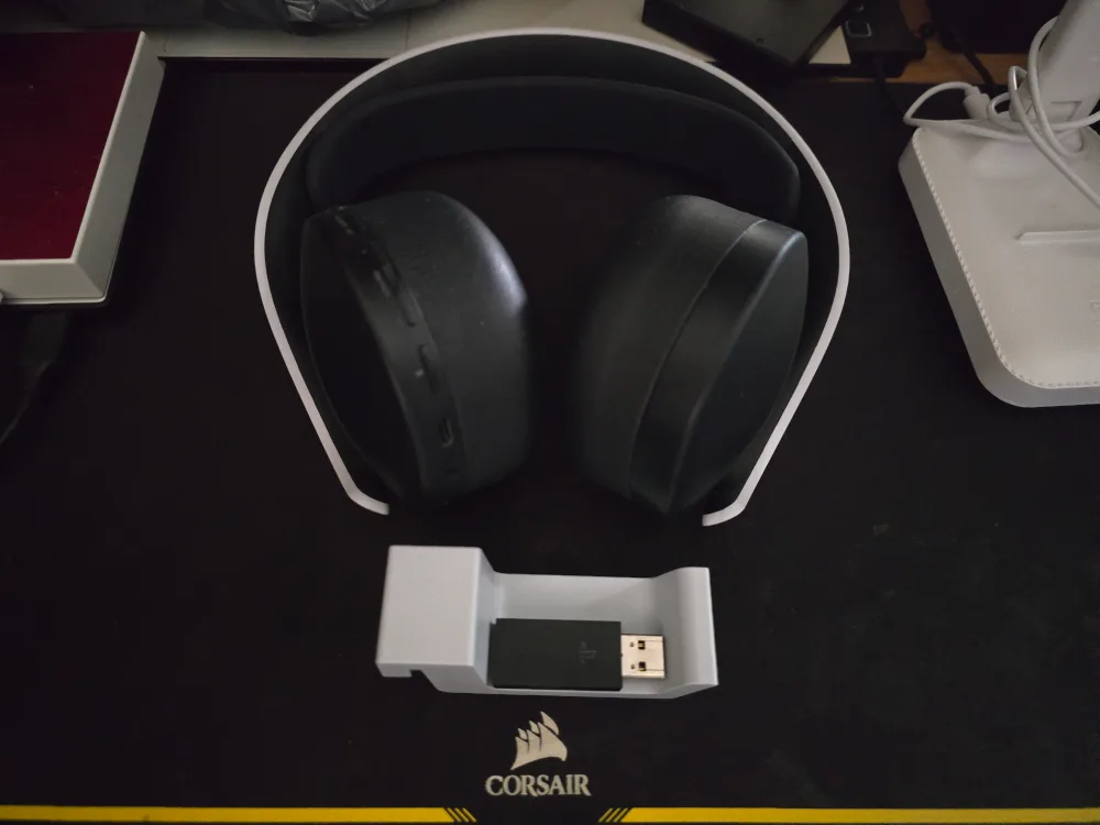 Never used Ps5 wireless headset thumbnail