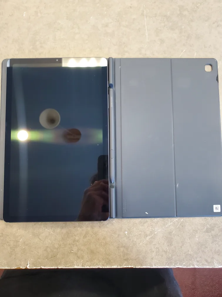 Samsung Galaxy Tab S6 Lite with S Pen thumbnail