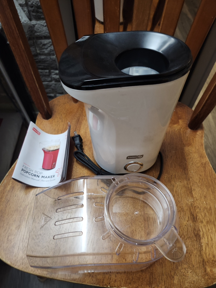 BRAND NEW Dash Fresh Pop Popcorn Maker