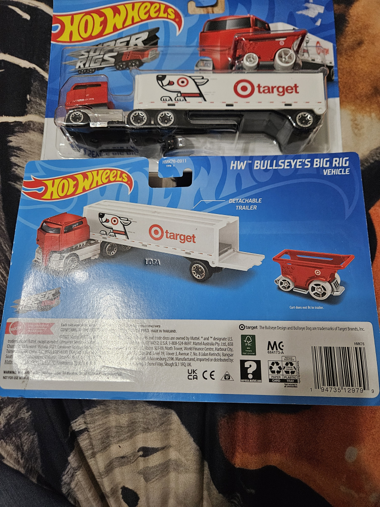 Hot Wheels HW Bullseye's Big Rig - Target Truck - photo 2