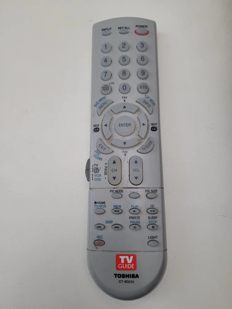 Toshiba 37" Theater wide Television image indicator(6)