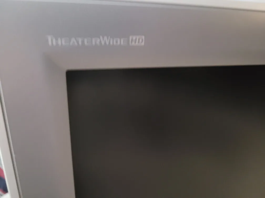 Toshiba 37" Theater wide Television image indicator(7)