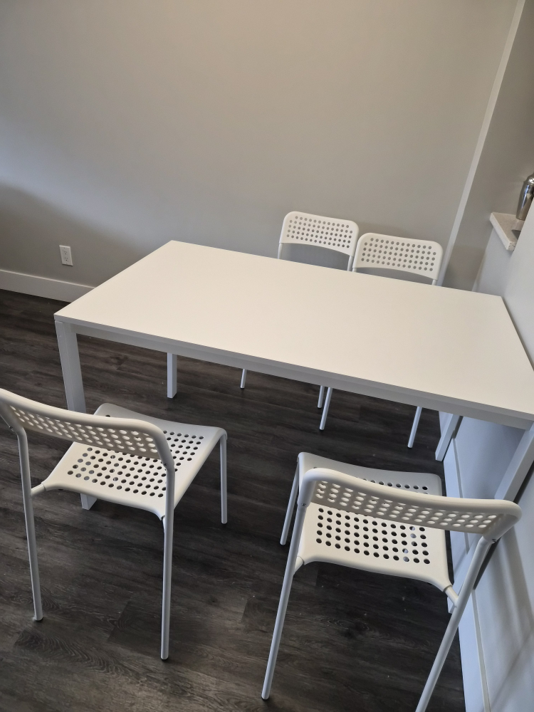IKEA Dining Table & 4 Chairs - White - photo 2