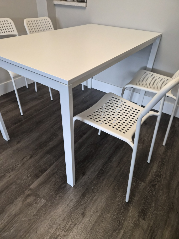 IKEA Dining Table & 4 Chairs - White - photo 3