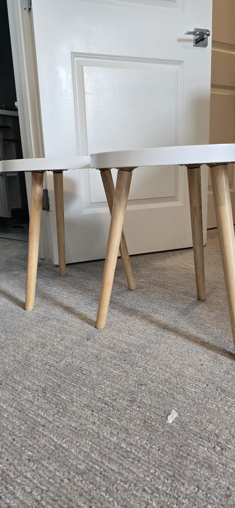 Set of 2 White Round Side Tables - photo 2
