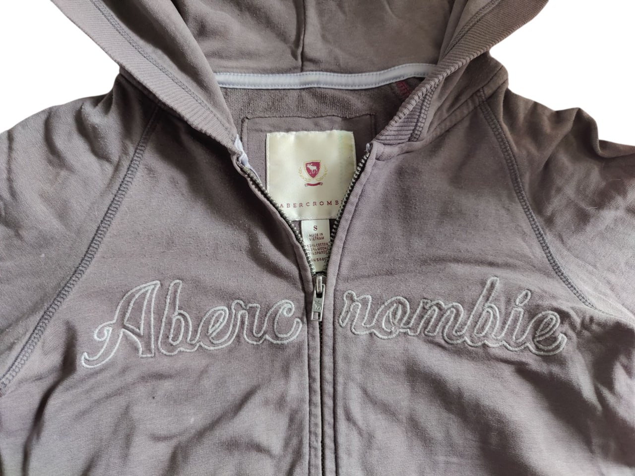 Women's Abercrombie Gray Zip Up Hoodie Sweater Size Small - photo 3