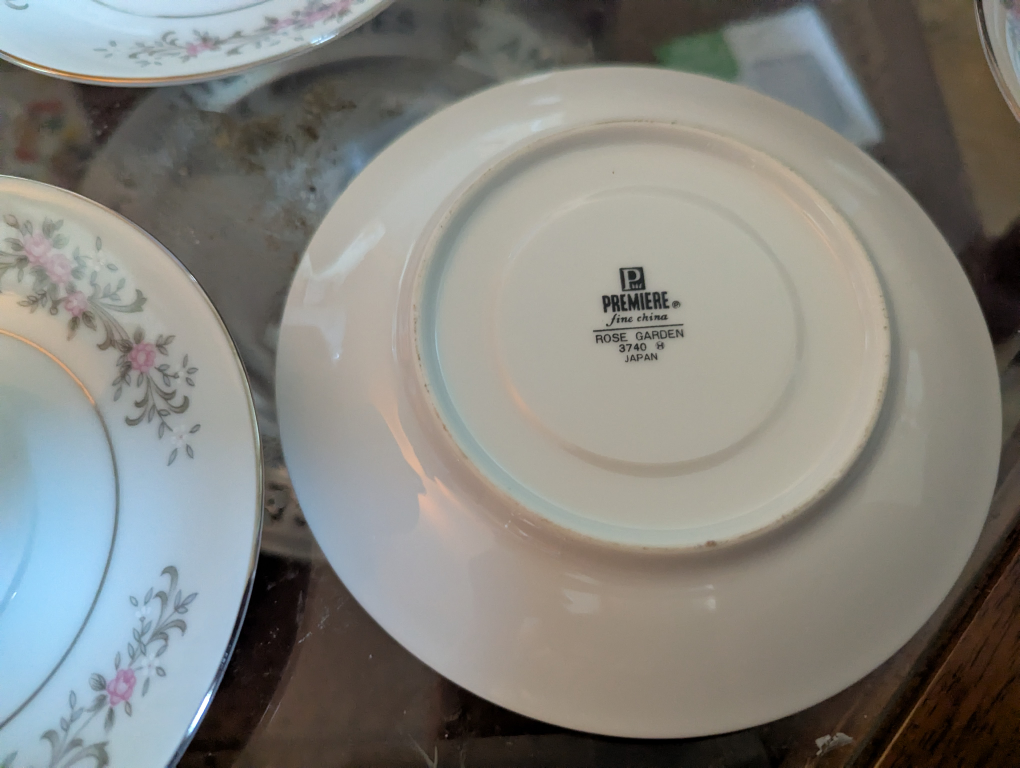 Premiere Fine China Rose Garden Dinnerware Set - photo 4