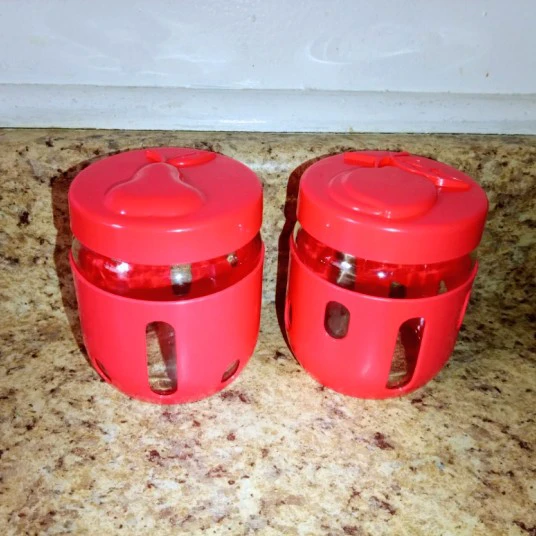 2 Coral Spice Jars 🧡
