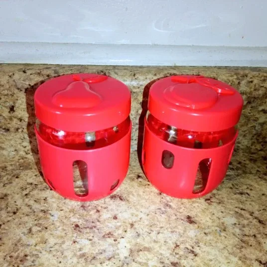 2 Coral Spice Jars 🧡 thumbnail