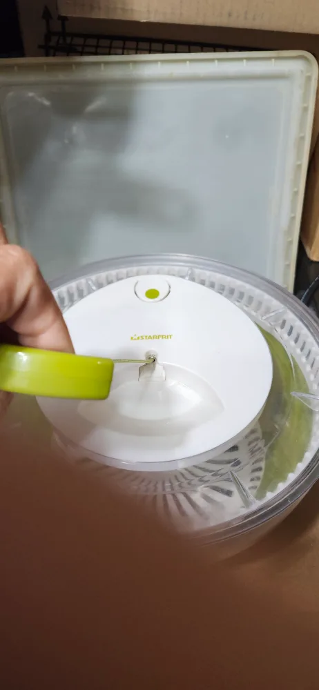 Large Starfrit Salad Spinner - Green & White image indicator(3)