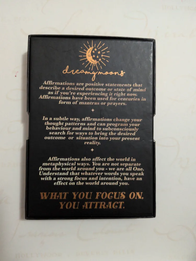 Dreamy Moons Affirmation Cards image indicator(2)