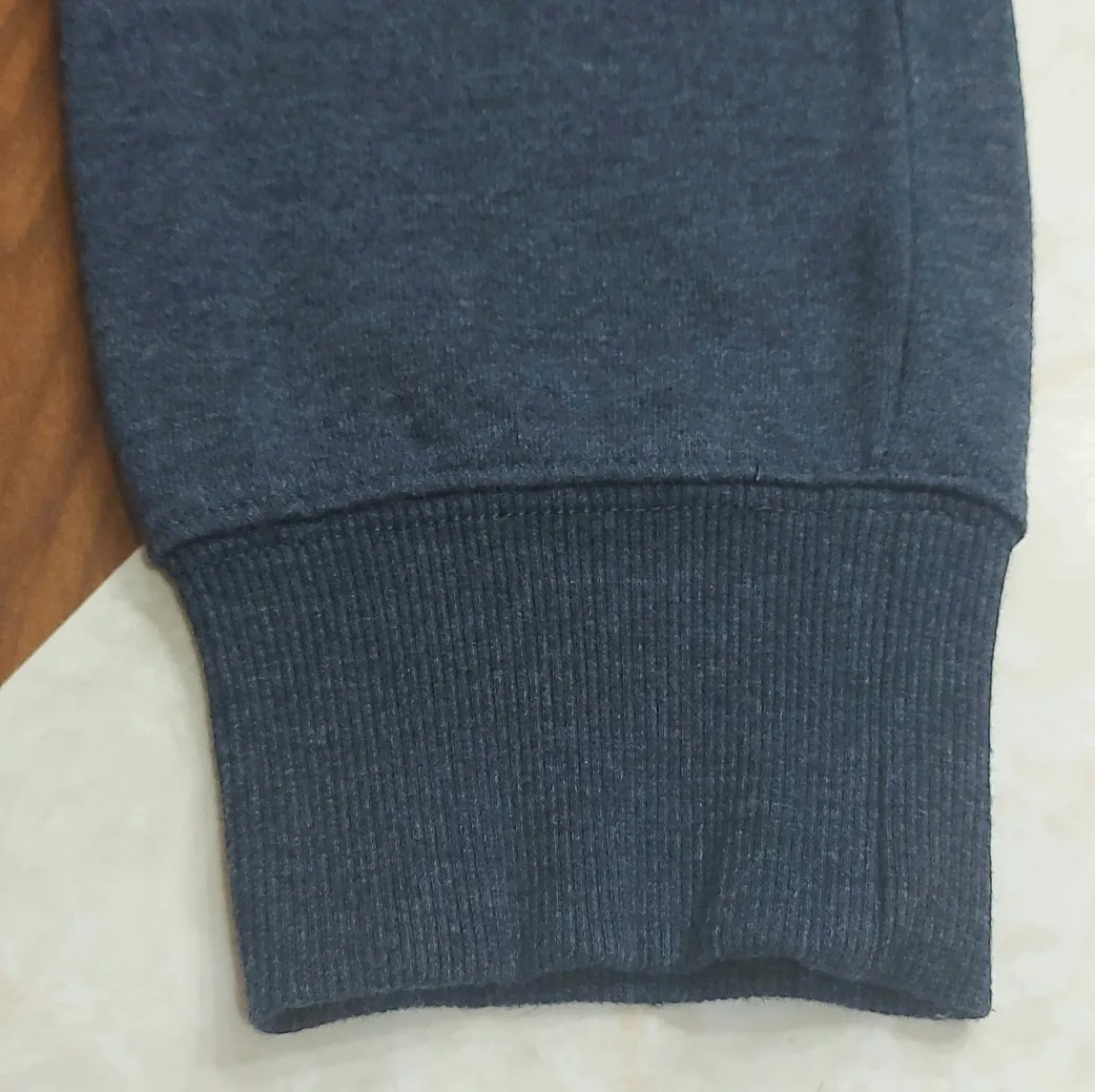 trade or $5! 🛍 cozy like-new sweatpants, fits like a medium image indicator(5)