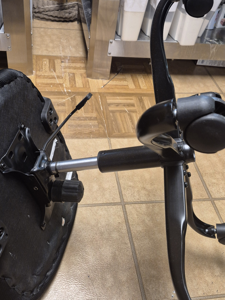 Black Office Chair - photo 4