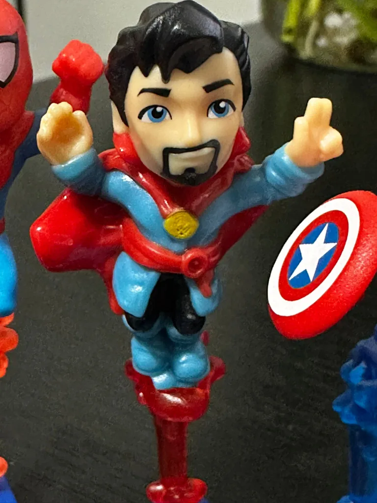 Kinder Chocolate Surprise Marvel Avengers Figures! Popular! image indicator(3)