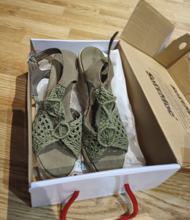 SoftMoc Green Wedge Sandals Size 8