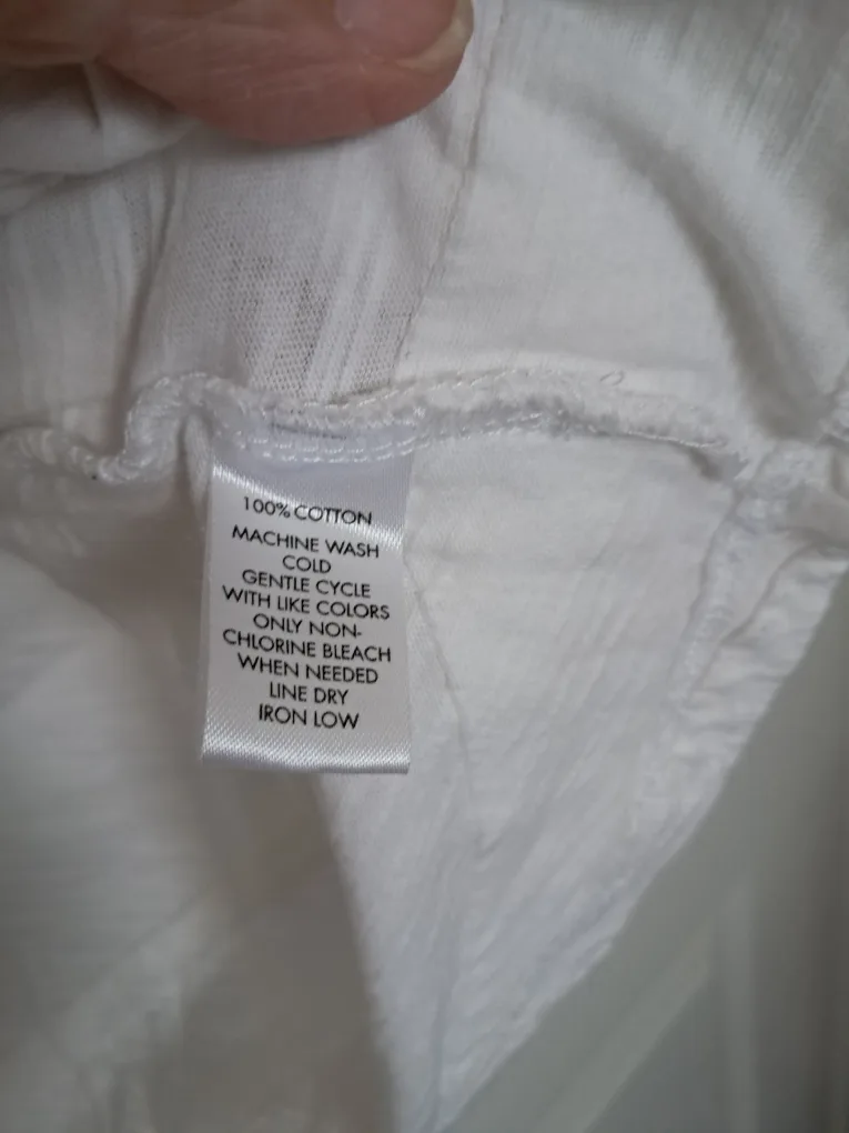 Calvin Klein White Top- Size XS image indicator(4)