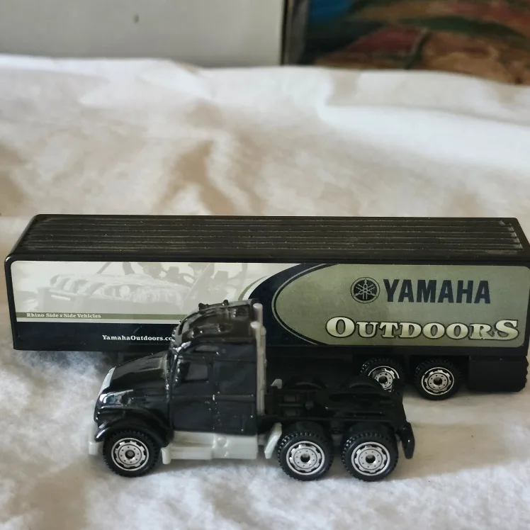 Yamaha & Goodyear Toy Trucks image indicator(7)