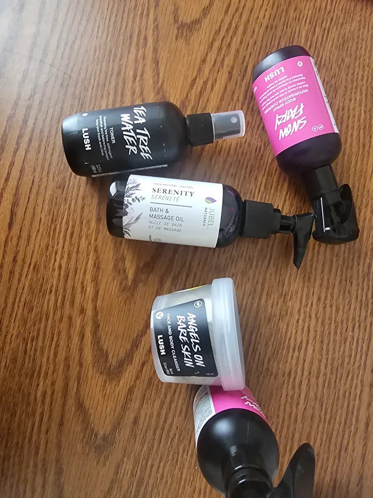 Lush Tea Tree Water Toner & More image indicator(4)