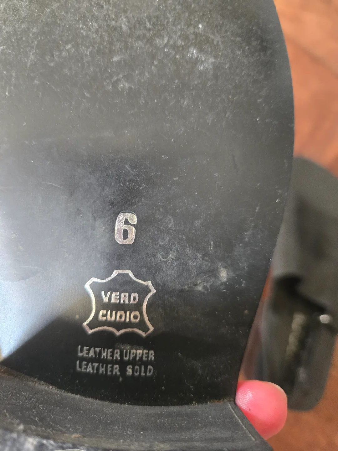 Gucci Black Leather Strap Sandals - Size 6 image indicator(3)