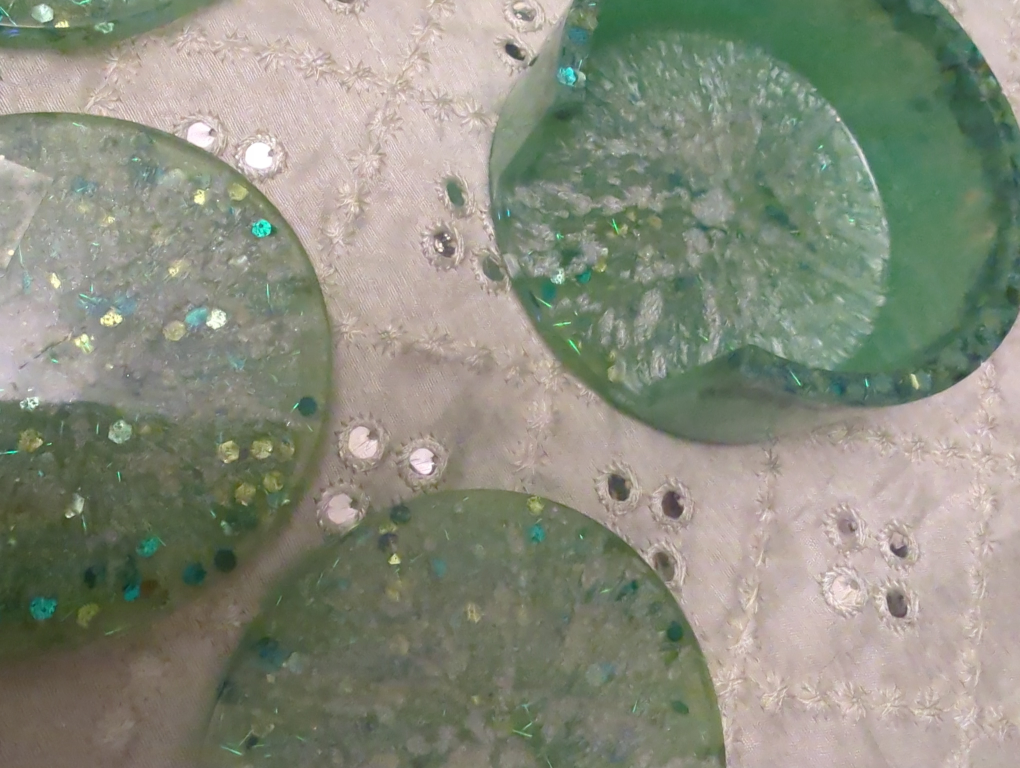 Handmade Resin Coaster Set - Green Glitter - photo 3