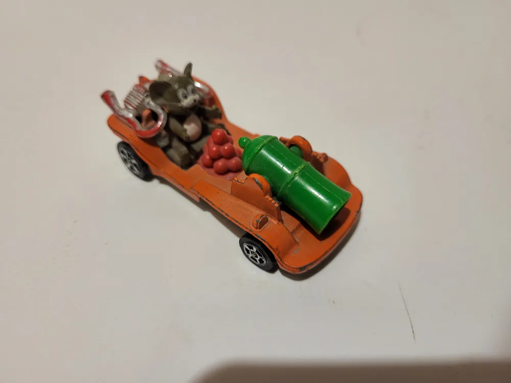 Vintage Corgi Tom & Jerry Car image indicator(2)