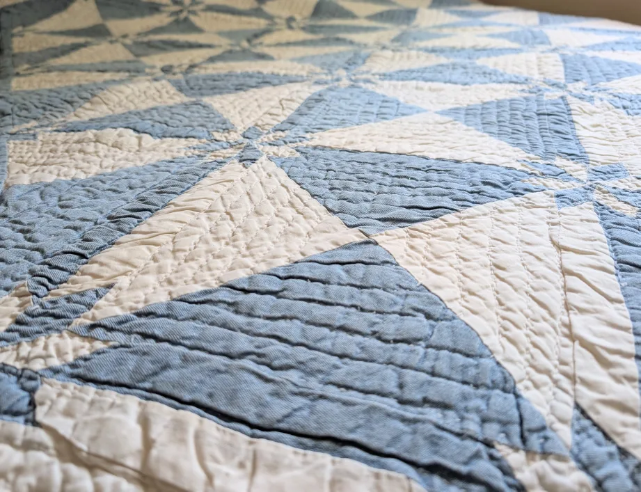 Vintage Hand Stitched Quilt - Hunter's Star image indicator(4)