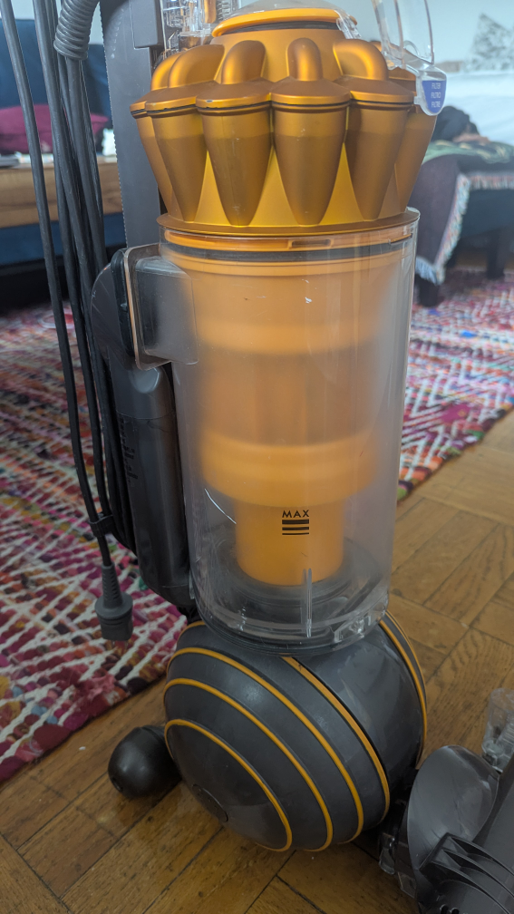 Dyson Ball Vacuum and total clean kit - photo 2