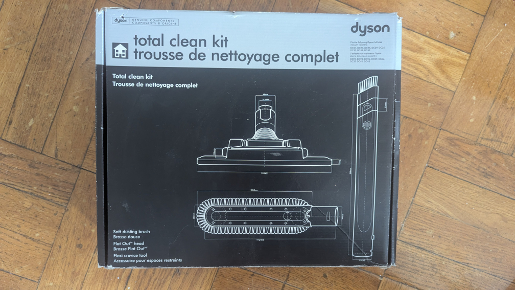 Dyson Ball Vacuum and total clean kit - photo 3