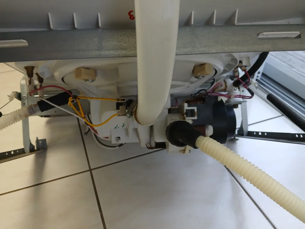 Frigidaire Dishwasher - Great Condition! image indicator(4)