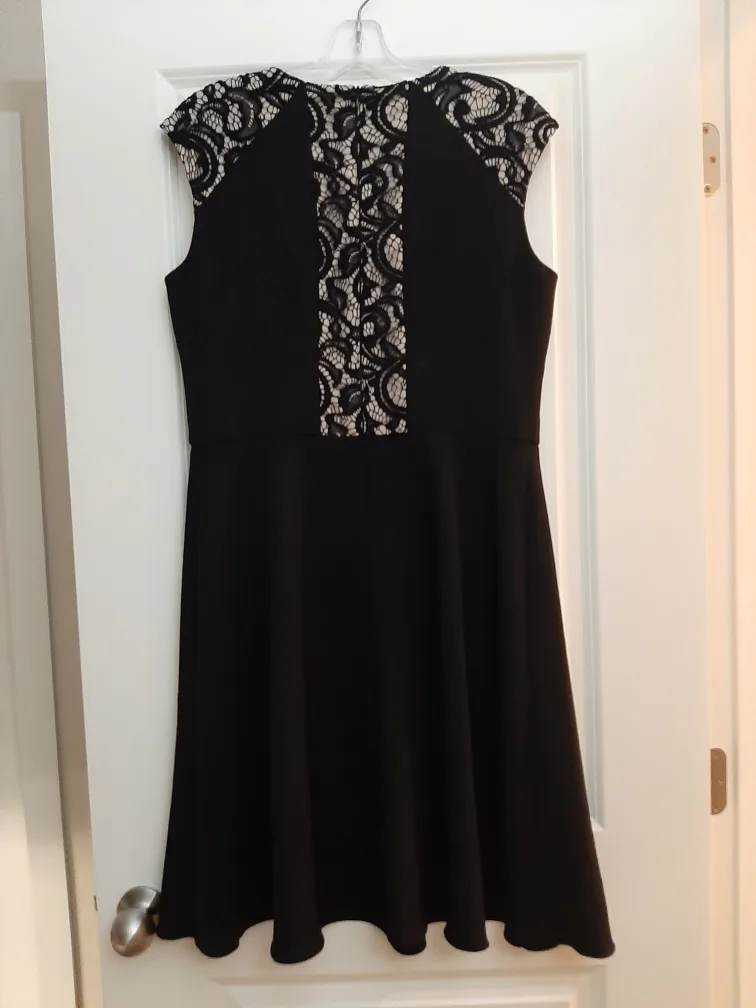 Black Lace Dress - Size 14 image indicator(2)