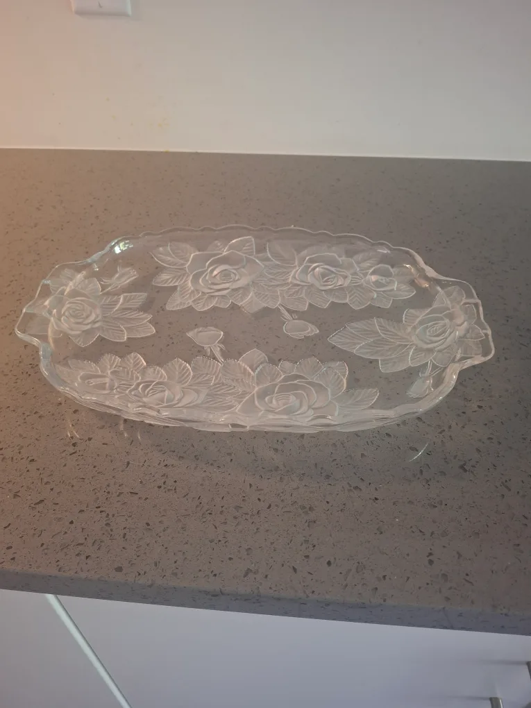 Floral Glass Serving Platter image indicator(2)