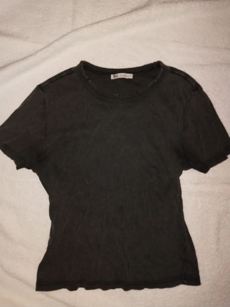 Zara Ribbed T-Shirt - Size L thumbnail