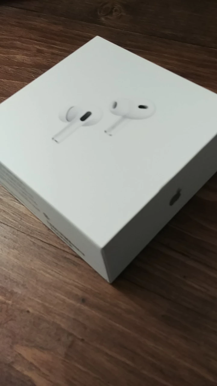 New Apple AirPods Pro (2nd generation)