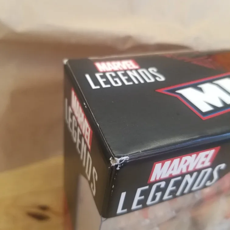 Marvel Legends Spider-Man Maximum Series Action Figure image indicator(5)