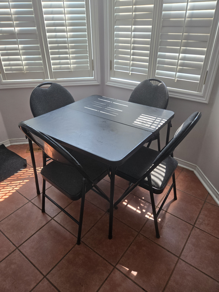 Folding Table with 4 Chairs