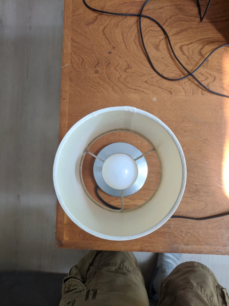 Small Table Lamp with Beige Shade - photo 4