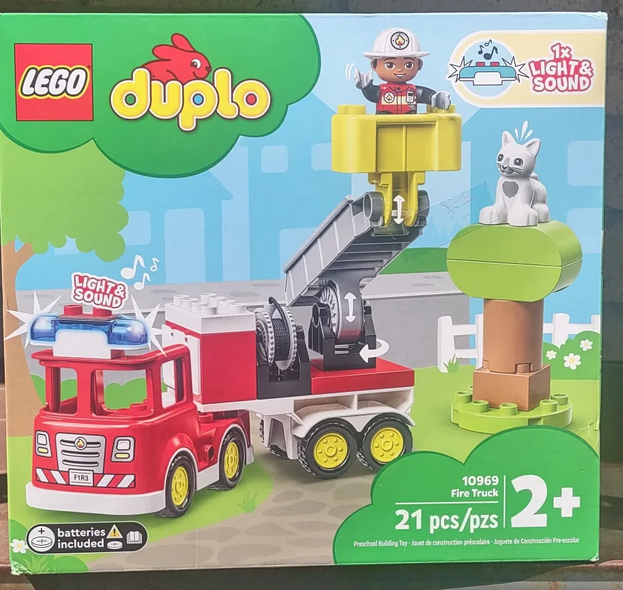 Lego Duplo Fire Truck 10969 thumbnail