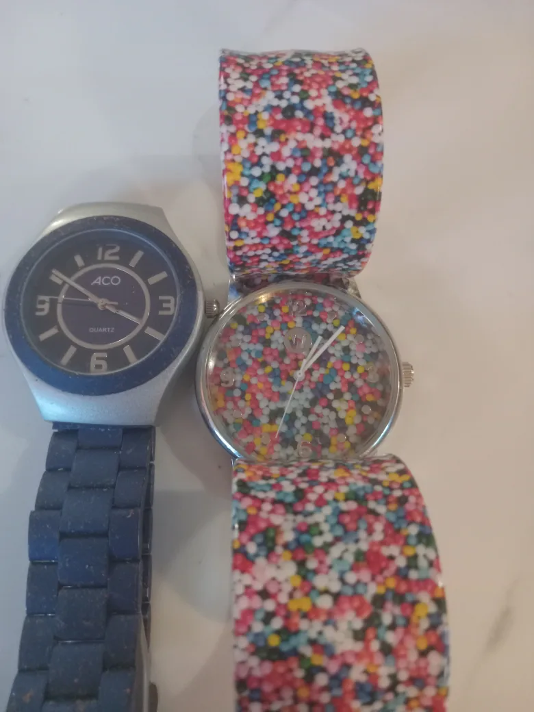 Two ACO quartz watches,two for $15 image indicator(5)