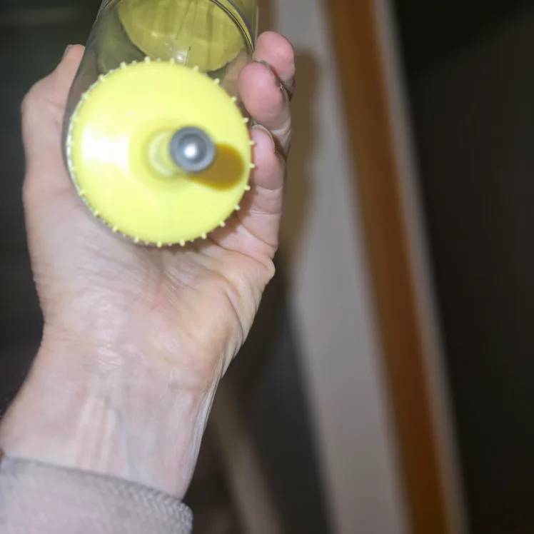 Small Animal Water Bottle image indicator(3)