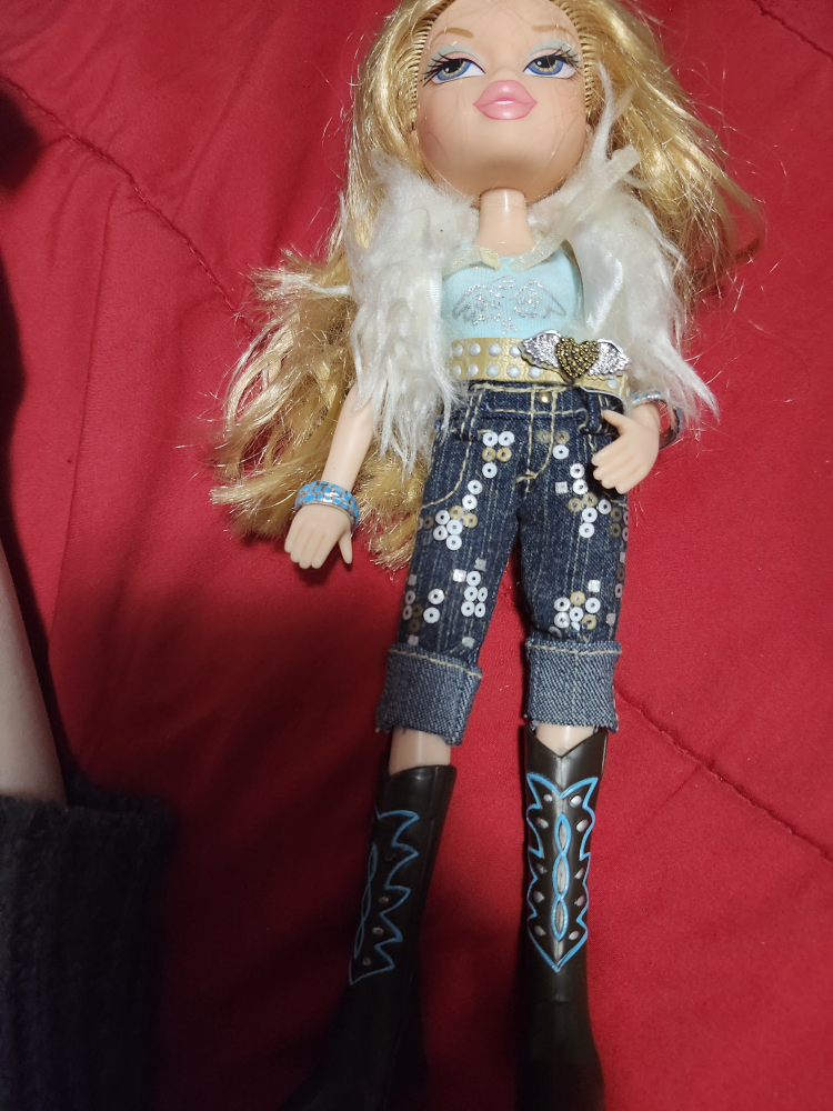 $25 bratz chloe doll