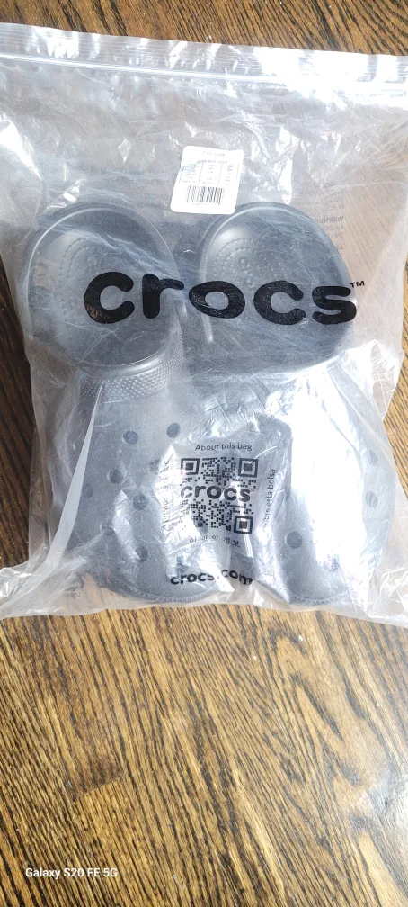 Crocs (clog) for  women thumbnail