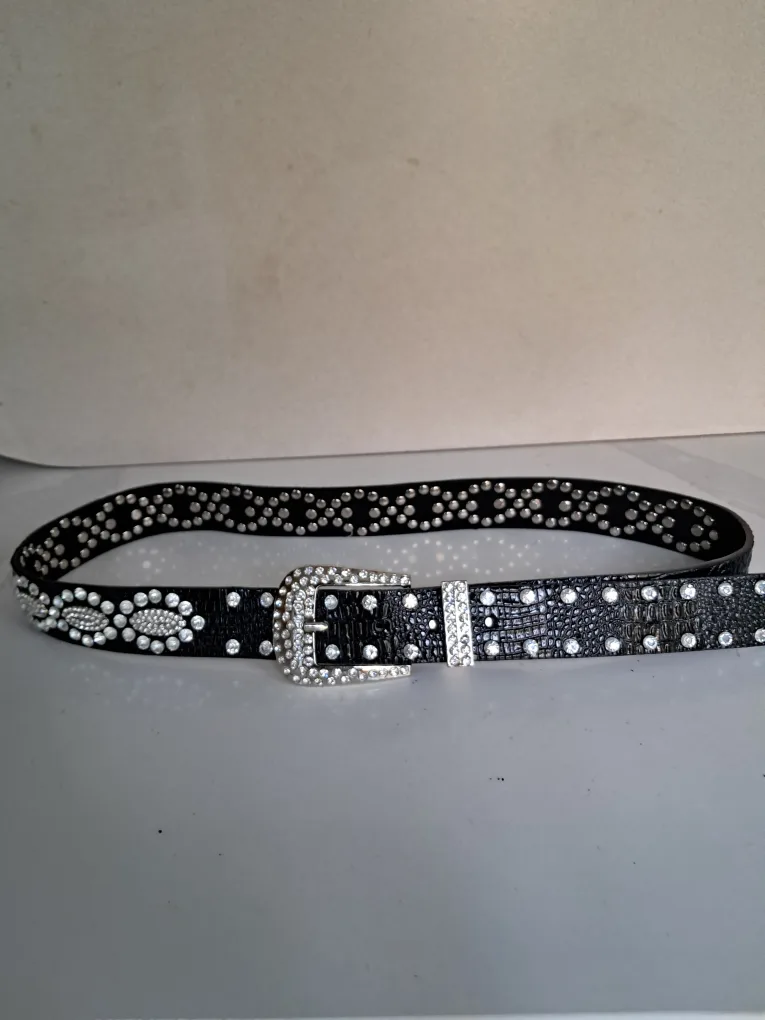 Rhinestone Embellished Belt image indicator(3)