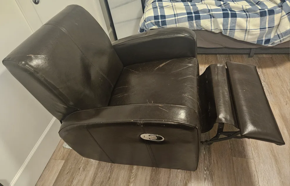 Super Comfy Brown Leather Recliner Chair thumbnail