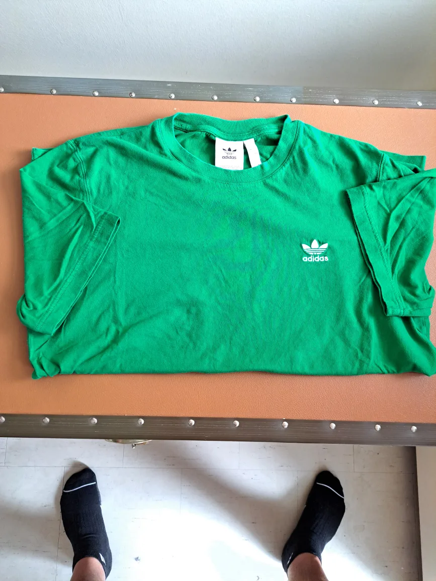 Adidas Green T-Shirt - Size L thumbnail