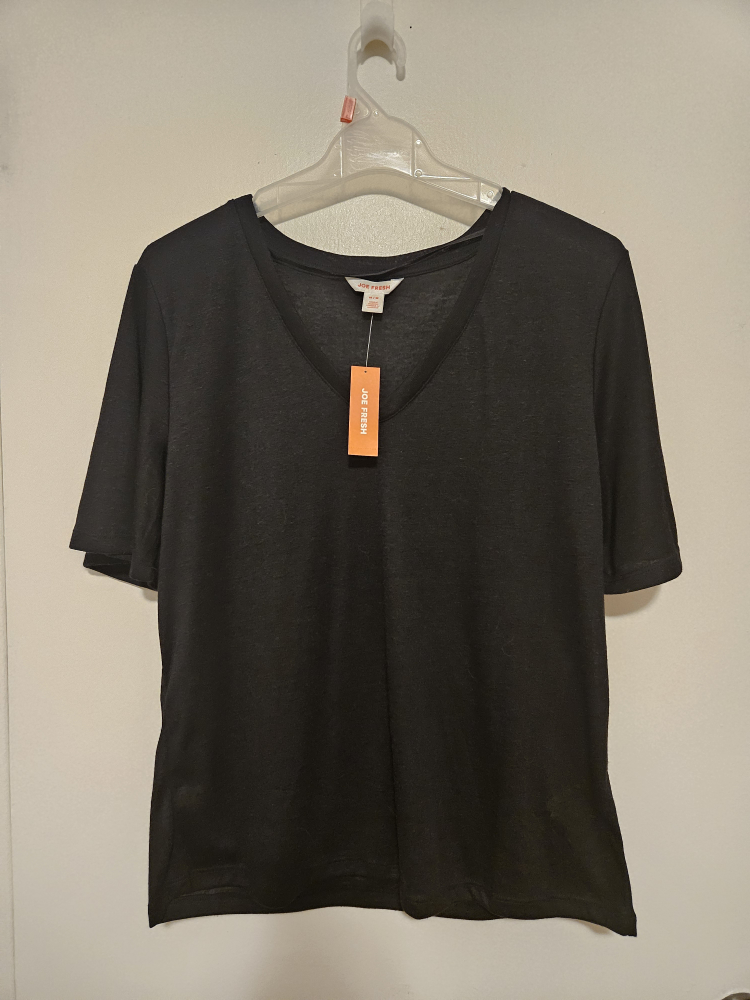 Joe Fresh Black V-Neck T-Shirt - Size M