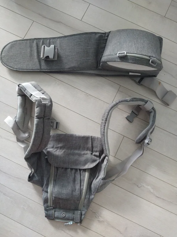 Like New TQ900 Baby Hipseat Carrier - Grey thumbnail