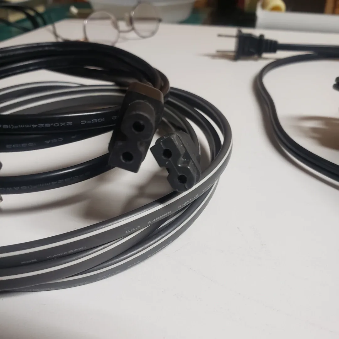 Assorted Cable box Power Cords image indicator(3)